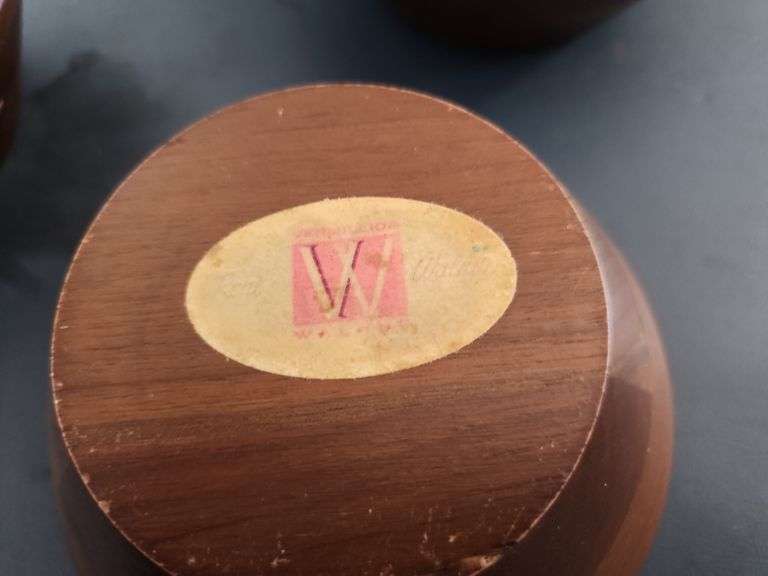 8pc wooden bowls