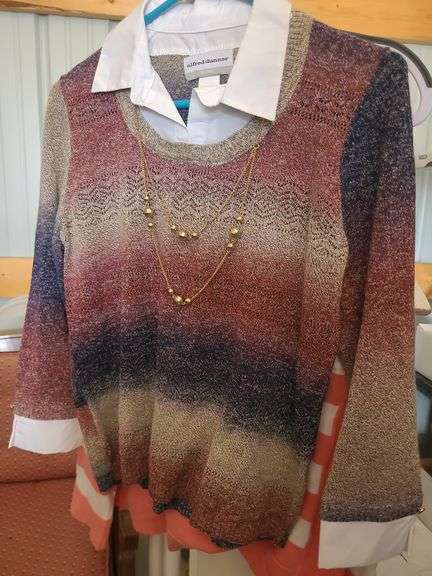 Womens sweaters & tops