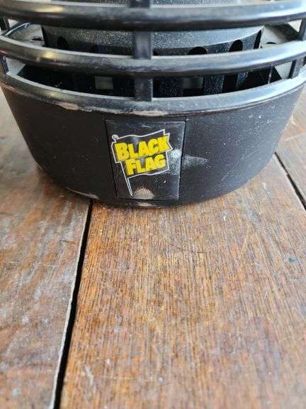 Black Flag Deluxe Bug Zapper