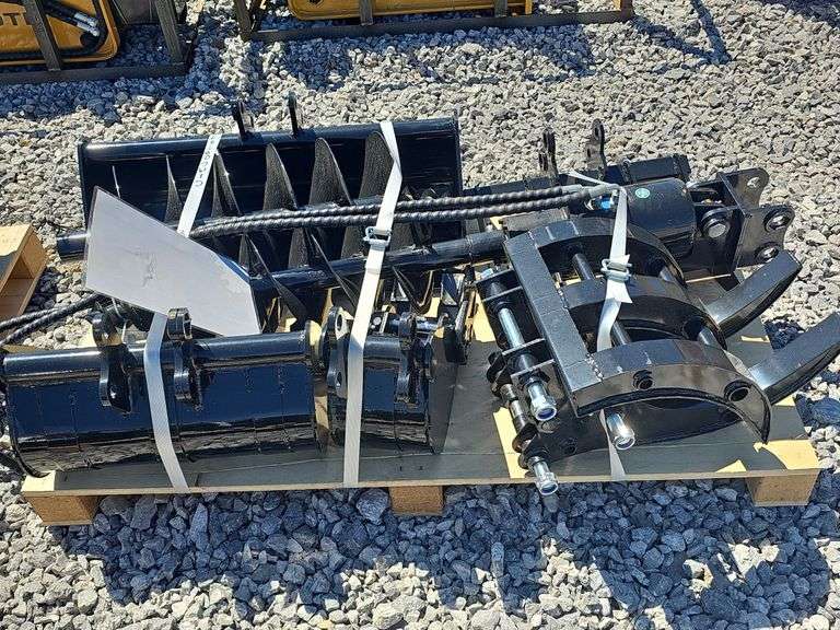 AGT MINI EXCAVATOR ATTACHMENT SET