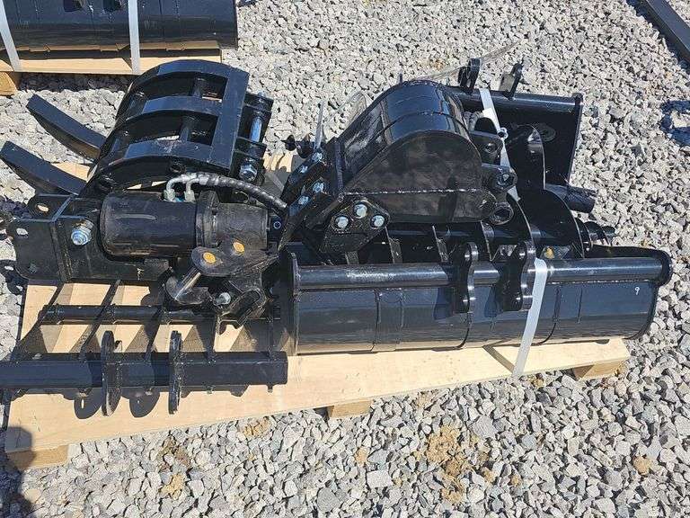 AGT MINI EXCAVATOR ATTACHMENT SET