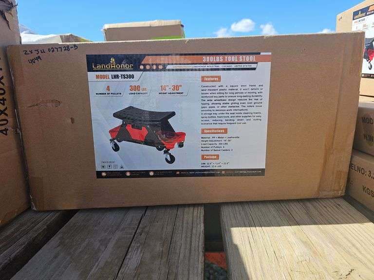 LAND HONOR 300LB TOOL STOOL