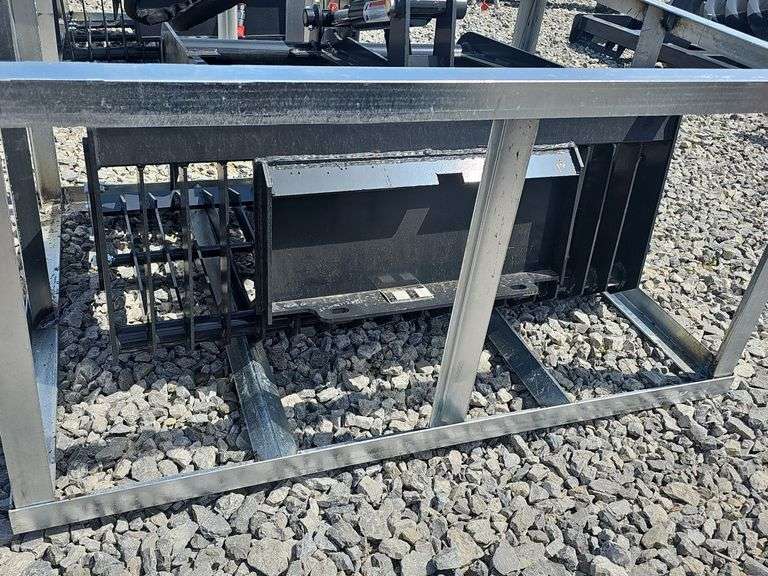 LANDHONOR MINI SKID STEER ROCK GRAPPEL