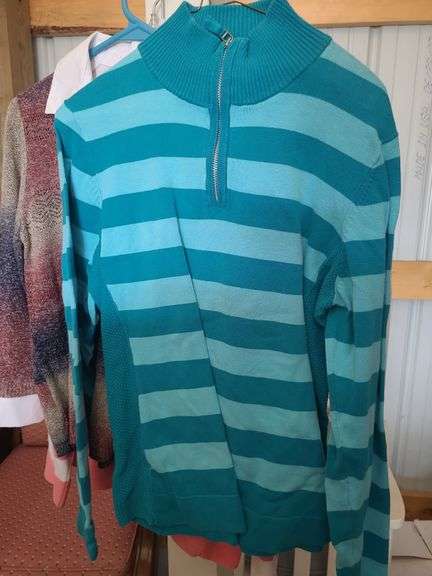 Womens sweaters & tops