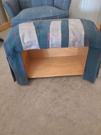 Chair with ottoman