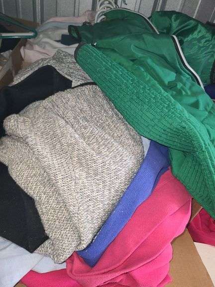Womens sweaters & tops