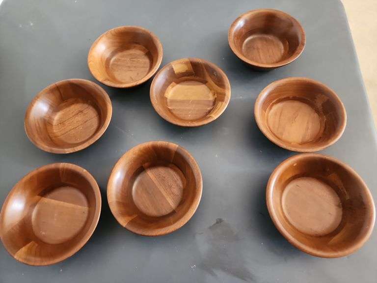 8pc wooden bowls