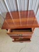 3 drawer night stand