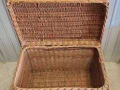 Woven wicker storage chest