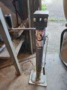 Bulldog trailer jack