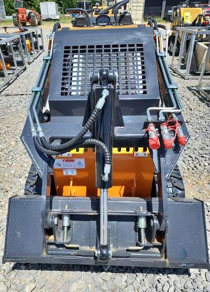 LANDHONOR MINI SKID STEER LOADER