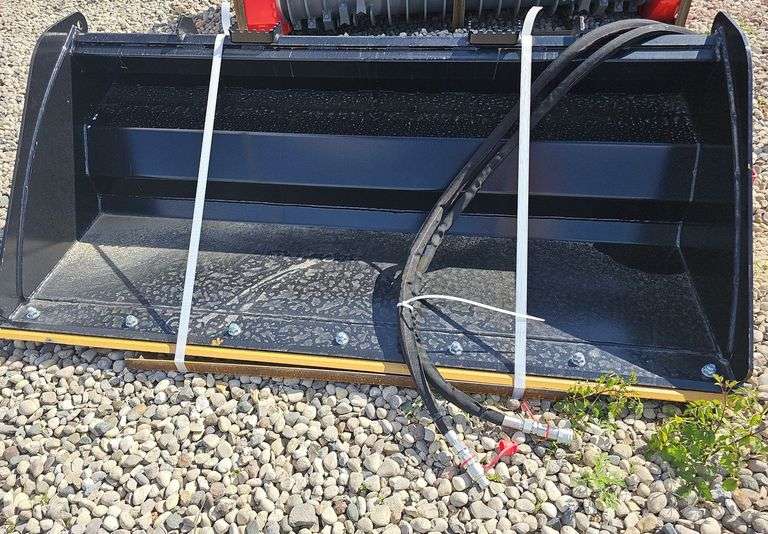 RAYTREE 72'POWER RAKE BUCKET