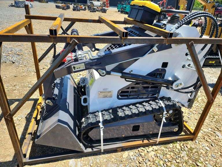 ZJG SKID STEER LOADER