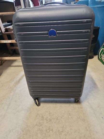 DELSEY hardshell suitcase