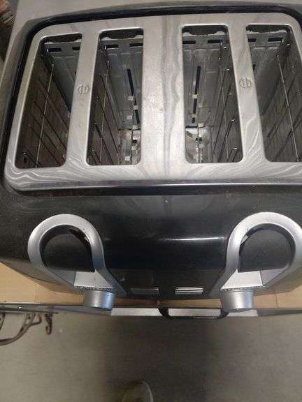 BLACK+DECKER 4-Slice Toaster