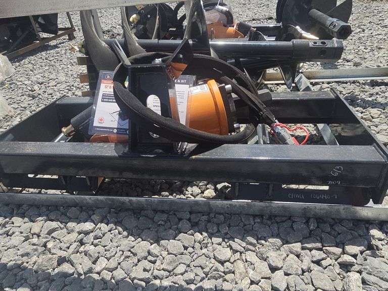 WOLVERINE SKID STEER AUGER DRIVE & BIT