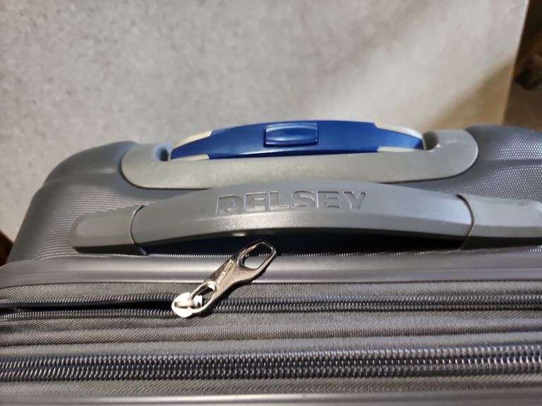 DELSEY hardshell suitcase