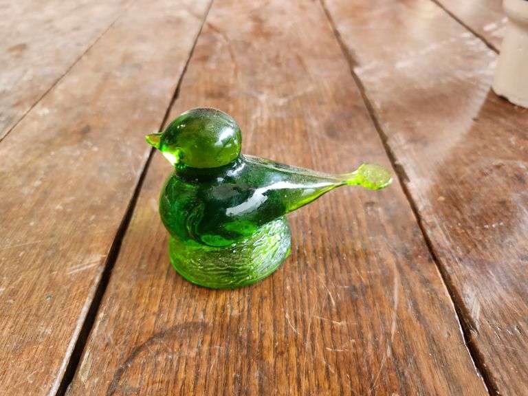 Vintage Green Kanawha Glass Bird Figurine