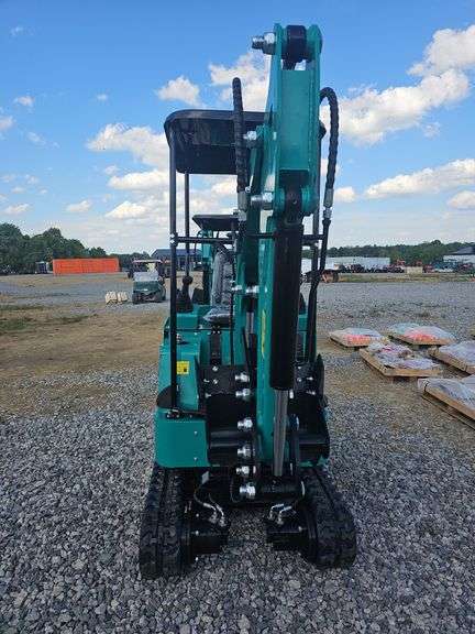 CFG INDUSTRIAL H15R MINI EXCAVATOR