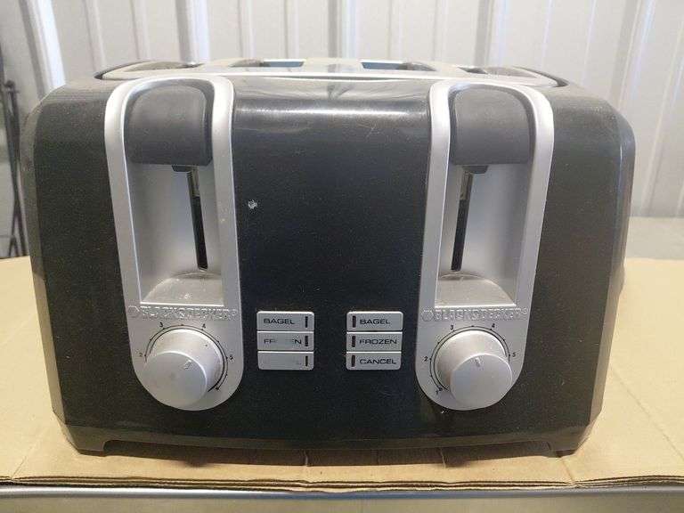 BLACK+DECKER 4-Slice Toaster