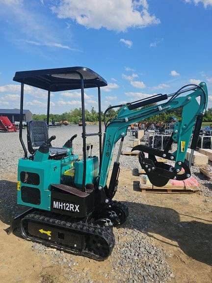 CFG INDUSTRIAL MH12RX MINI EXCAVATOR