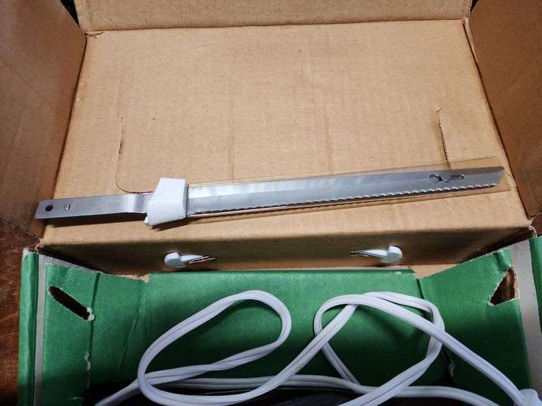 Hamilton Beach Vintage electric knife