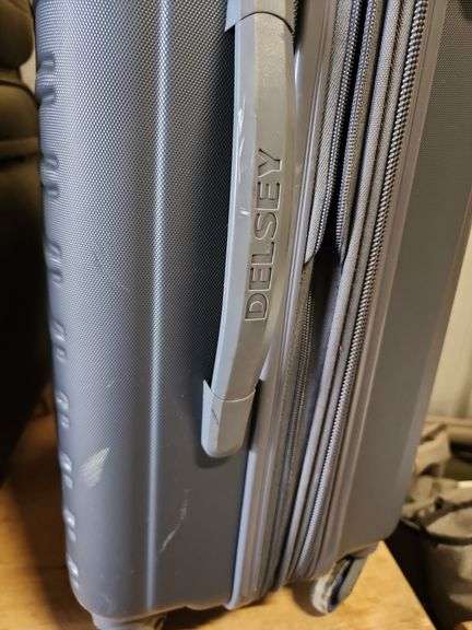 DELSEY hardshell suitcase