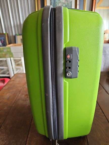 Hardcase Spinner Suitcase