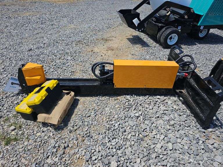 FUTURE SKID STEER HORIZONTAL LOG SPLITTER