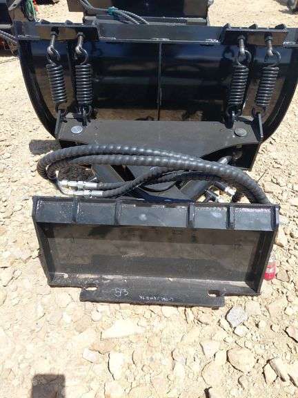 hydraulic dozer blade attachment