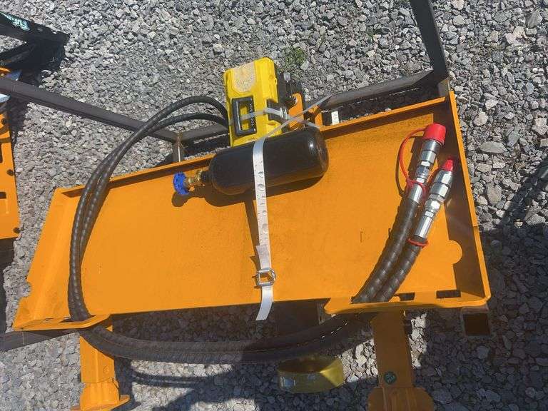FUTURE SKID STEER PILE HAMMER