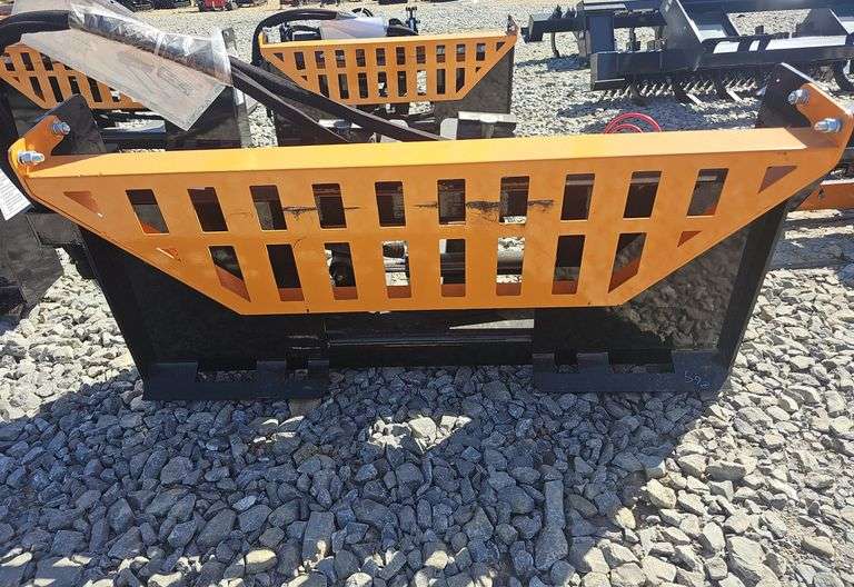 WOLVERINE HYDRAULIC PALLET FORKS