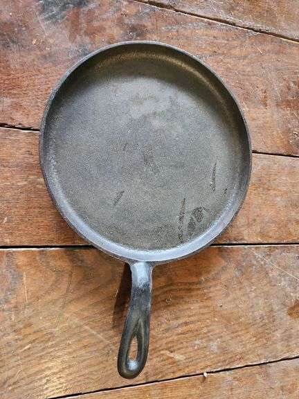 Cast Iron Flat Round Griddle