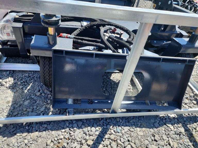 LAND HONOR SKID STEER POWER RAKE