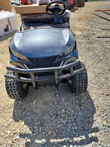 SDLANCH ELECTRIC 4-SEATER GOLF CART