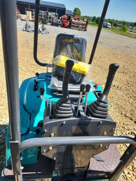 CFG INDUSTRIAL QK16R MINI EXCAVATOR