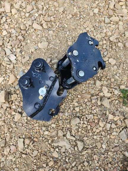 Mini Excavator quick hitch coupler