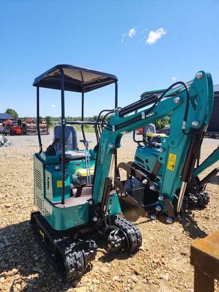 CFG INDUSTRIAL H15R MINI EXCAVATOR