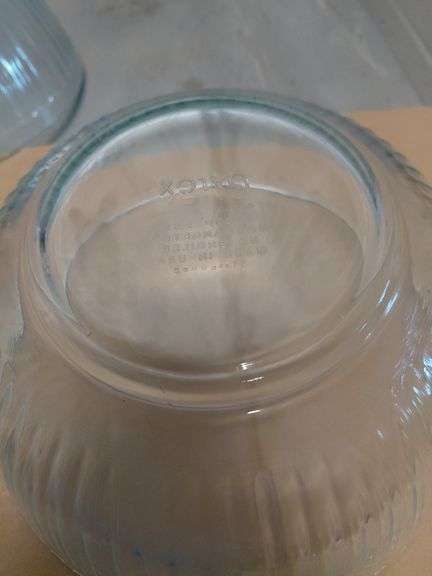 Pyrex Sculpted mixing bowls