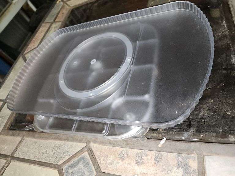 Miscellaneous kitchenware