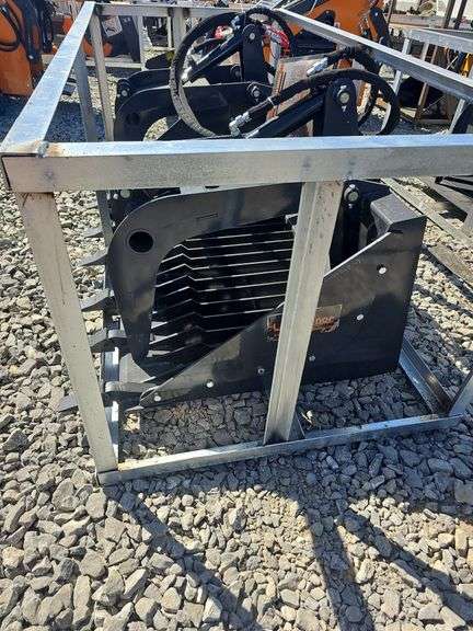 LANDHONOR SKID STEER ROCK GRAPPLE