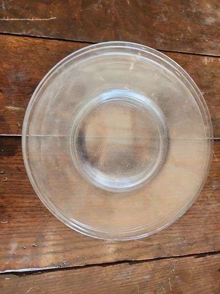 Vintage Clear Glass Dessert or Salad Plates