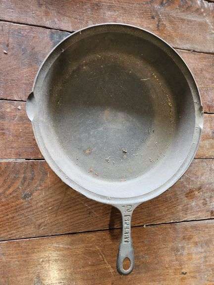 Vintage Sperry Cast Iron Skillet