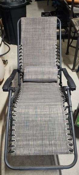 Zero gravity Lounge chair