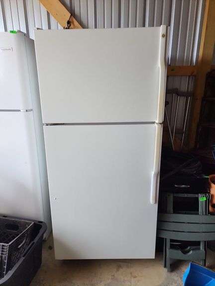 GE Refrigerator