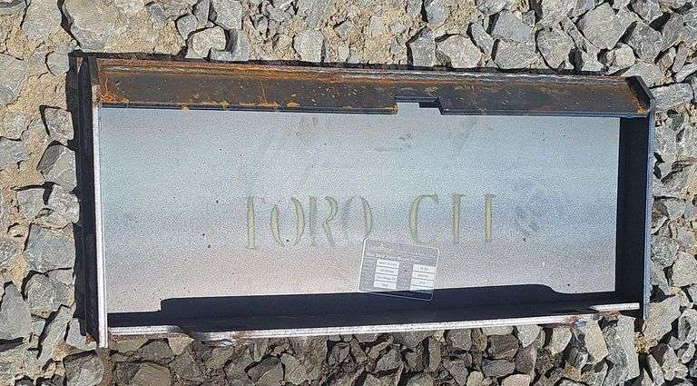 MINI SKID STEER ADAPTER PLATE