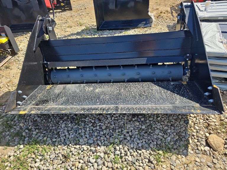 RAYTREE 6-IN-1 POWER RAKE BUCKET