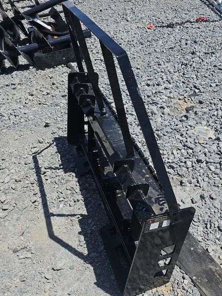 WOLVERINE SKID STEER PALLET FOR ATTACHMENT
