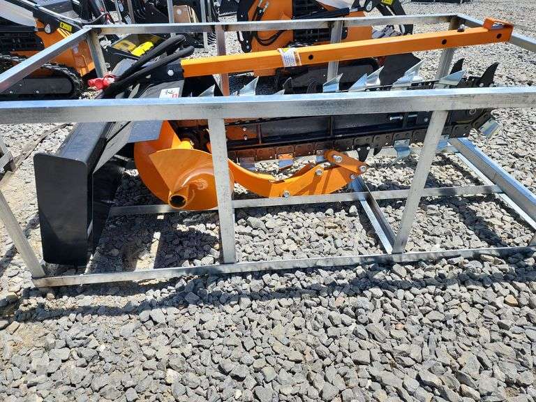 LANDHONOR SKID STEER TRENCHER