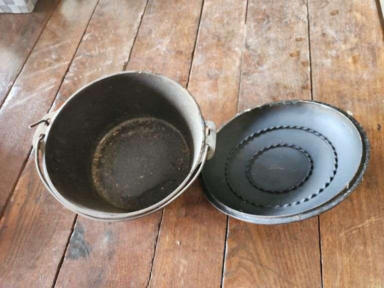 Vintage Cast Iron Dutch Oven with Lid